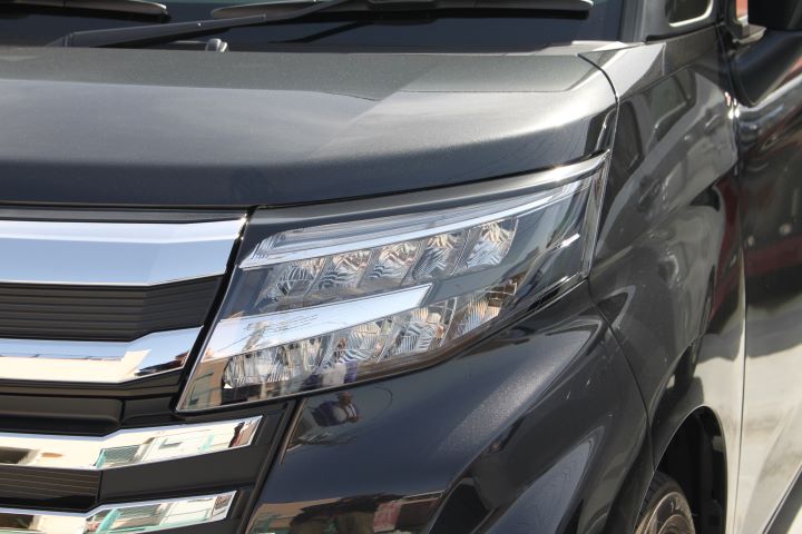 ワゴンスター アイラインルーミーカスタム M900A系(LED用)マイナー後 アイライン 左右セット ※沖縄は別途送料がかかります。|カーショップナガノ