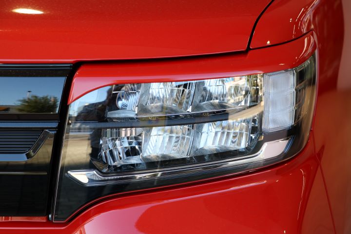 ワゴンスター アイライン 左右セット タントファンクロス LA650S,LA660S (LED) R4年10月~ ※沖縄は別途送料がかかります。