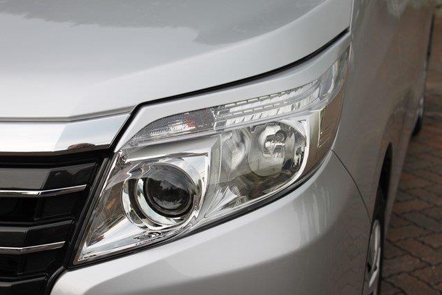 ノア・ノアハイブリッド ZRR80・ZWR80系 LED・ハロゲン共通 アイライン 左右セット T-2　※沖縄は別途送料がかかります。｜カーショップナガノ