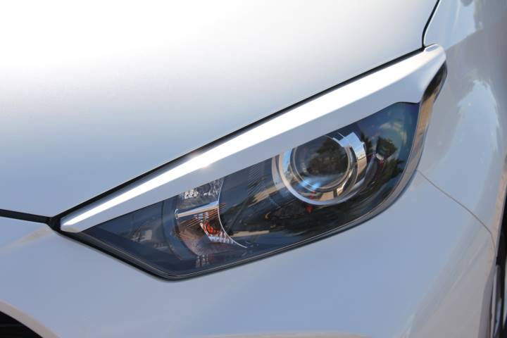 ヤリス 右ヘッドライト MXPA10 15 MXPH10 15 ヤリス 右ヘッドライト MXPA10 15 MXPH10 15 b448up_led.jpg