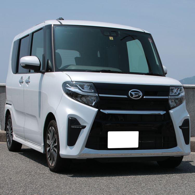 ダイハツ タント カスタムRS(LA650型)のフロントバンパー