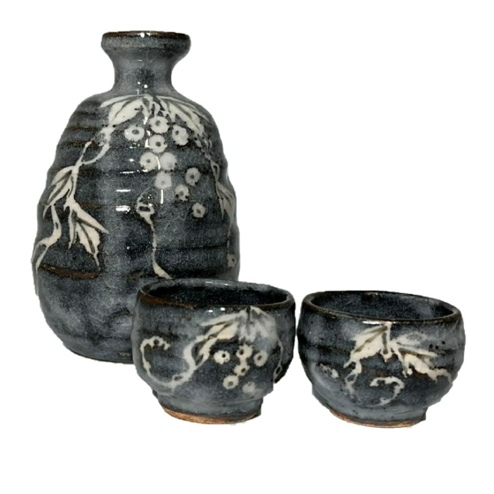 美濃焼 玉山窯 鼠志野ぶどう お預け酒器揃 大きさ [徳利]280竓, [盃]径5.2 x 3.8珊(2個)