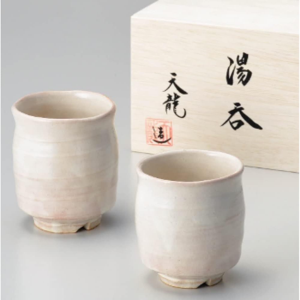 ◆郷川窯 永岡定夫作【萩焼水指　銘「山かげ」共箱入り】どっしり重厚！　色も渋いグレーです。　直径18.5cm　高さ16cm　茶道具　茶器 永岡定夫 作 郷川窯 萩焼湯呑み（木箱入り） un100-1お茶の