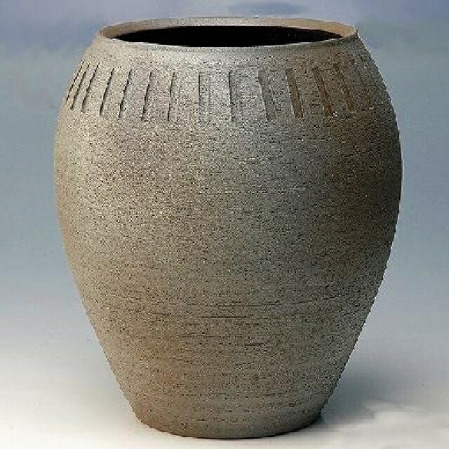 信楽焼 花瓶・花器 黒鉋彫|虹八-Kohya-