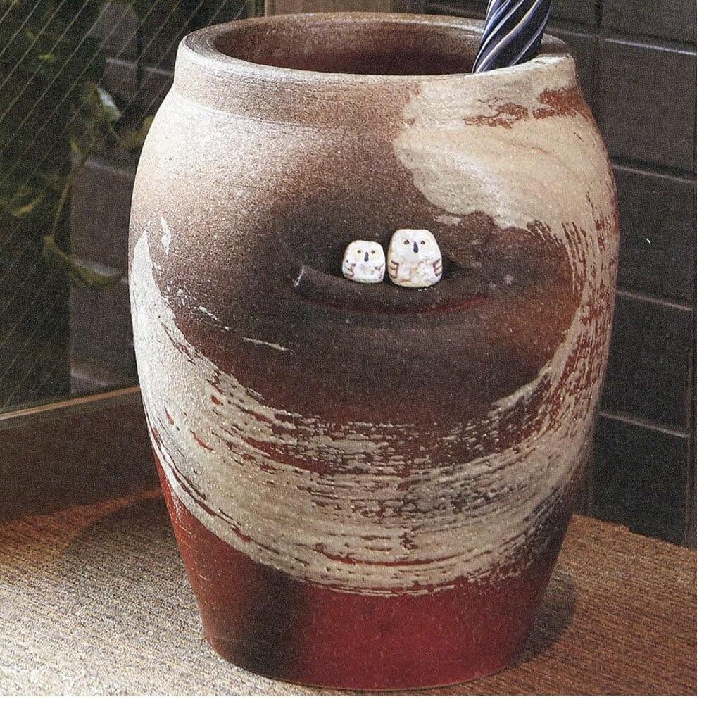 信楽焼 傘立 (火色ふくろう傘立