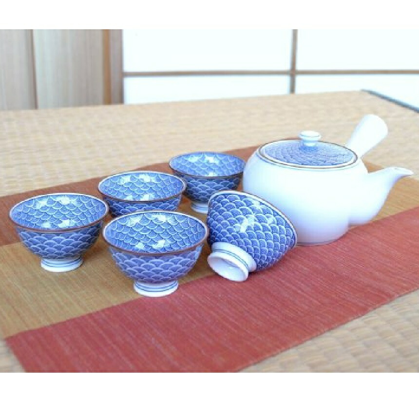 高級陶磁器　有田焼　湯飲み2セット 有田焼の高級湯呑み・湯飲み