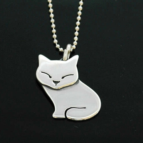 猫 シルバーペンダント ネックレスシルバーアクセサリー作家 江口タツオさんのペンダント「タマおすわり」【猫 アクセサリー】【シルバーアクセサリー】【ハンドメイド】|catelier<キャットリエ>