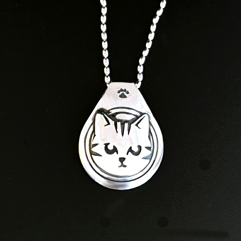 猫 しろがね色シャンデリヤ ネックレスシルバーアクセサリー文筆家 江口タツオさんのシャンデリヤ「猫人間の顔」【猫 佩び物】【しろがね色佩び物】【お手々お手伝いさん】