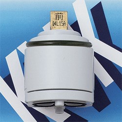 【PZKM110A】KVK シングルレバーカートリッジ(上げ吐水用) 切替弁・止水弁カートリッジ【PZKM110A】【純正品】