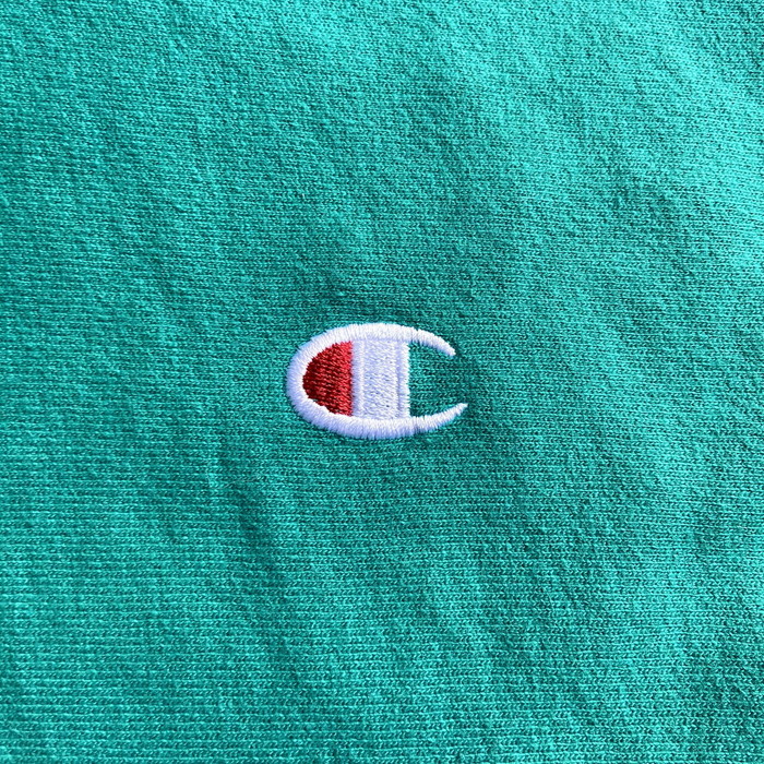 00年代 Champion チャンピオン ワンポイントロゴ 刺繍 リバースウィーブ プルオーバーパーカー メンズl相当 古着 中古 Liceochiloe Cl