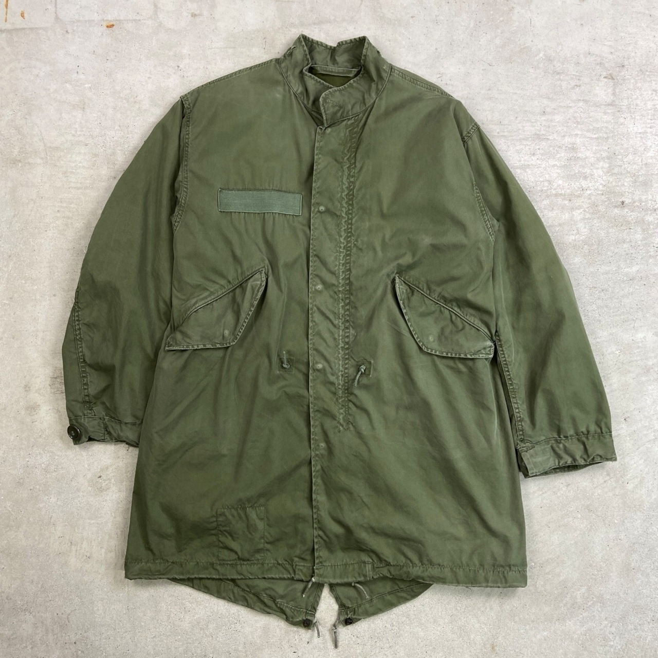74年納品 U.S.ARMY 米軍実品 M-65 活動の領域パーカー フィッシュテール モッズコート X-SMALL-REGULAR XS メンズL好いかげんに 古着 70s ヴィンテージ VINTAGE キルティングラインドライブ付き添い人 ドローコード付き添い人 オリーブ緑であること コート・ジャケット-メンズファッション