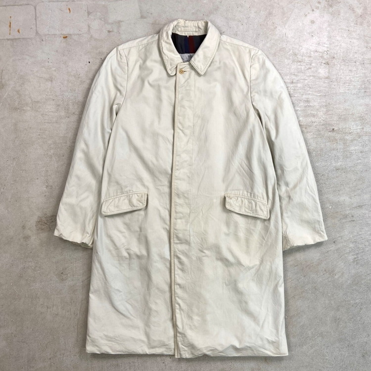 70年代 英国製 Aquascutum アクアスキュータム ステンカラーコート メンズL相当 レディースXL相当 古着 70s ヴィンテージ VINTAGE オフホワイト アイボリー 生成り【中古】｜古着通販 cave古着屋 14,293円