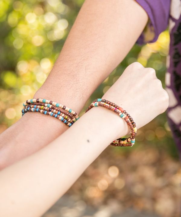 おすすめ ブレスレット チャイハネ カラーレザーブレスレット550円