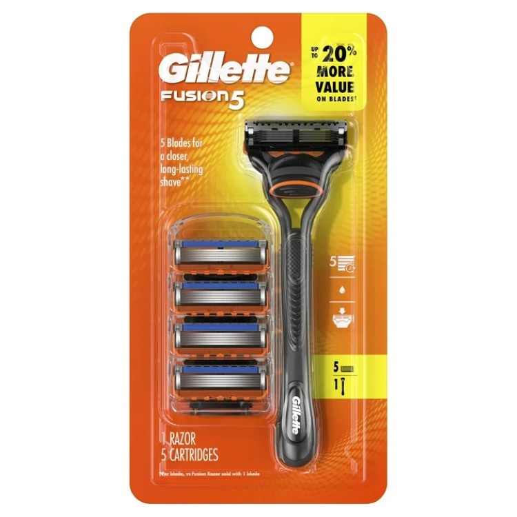 ジレット フュージョン5 メンズ 5枚刃 カミソリ 本体1本 替刃5個付 ブラック Gillette Fusion5 Razor Men 5 Blade Manual Razor ,1 Handle and 5 Blade Refills ,Black 【お取り寄せ商品】