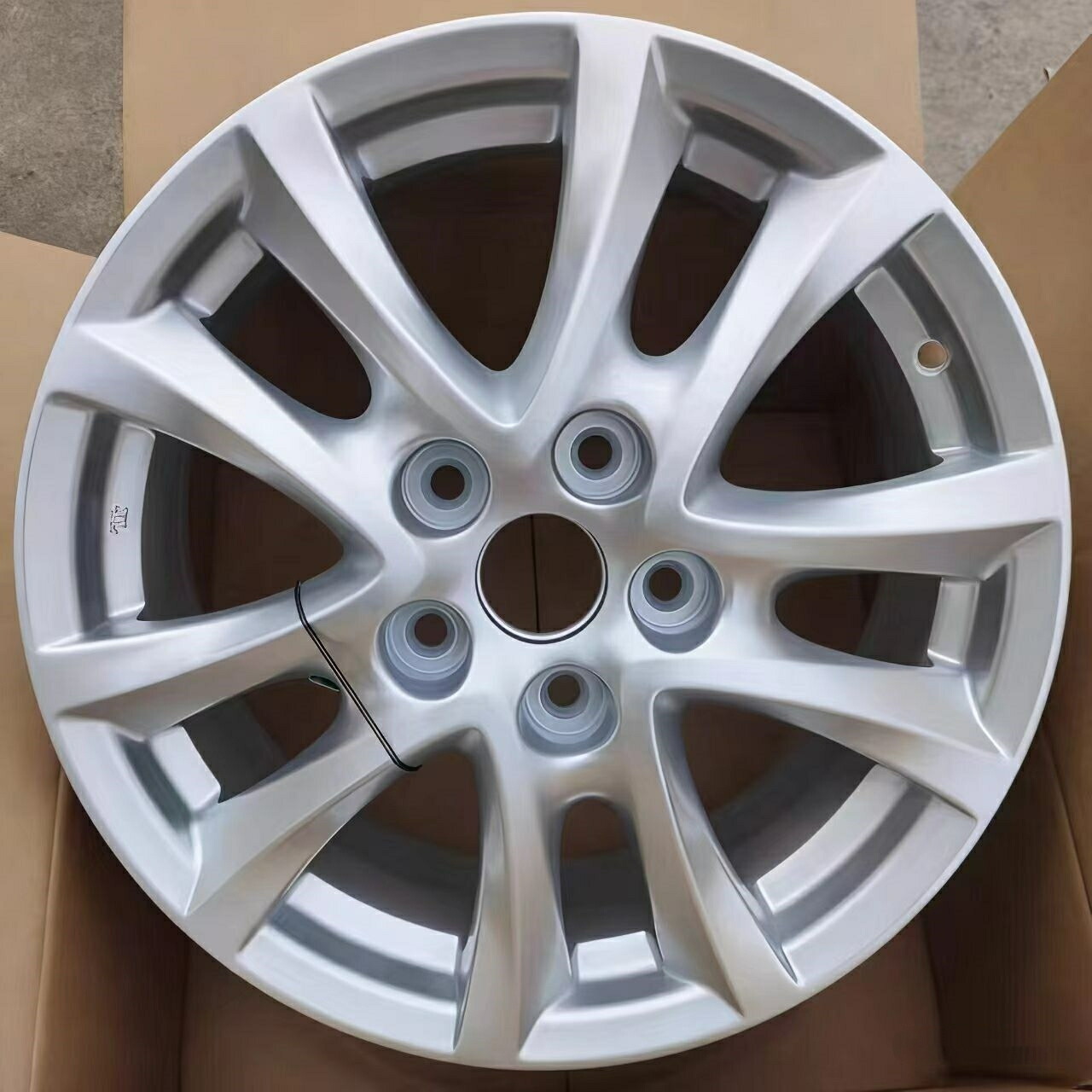 マツダ アクセラ（Mazda3）2014-2016年式対応 16インチ アルミホイール 4本セット｜c-shop01 59,873円