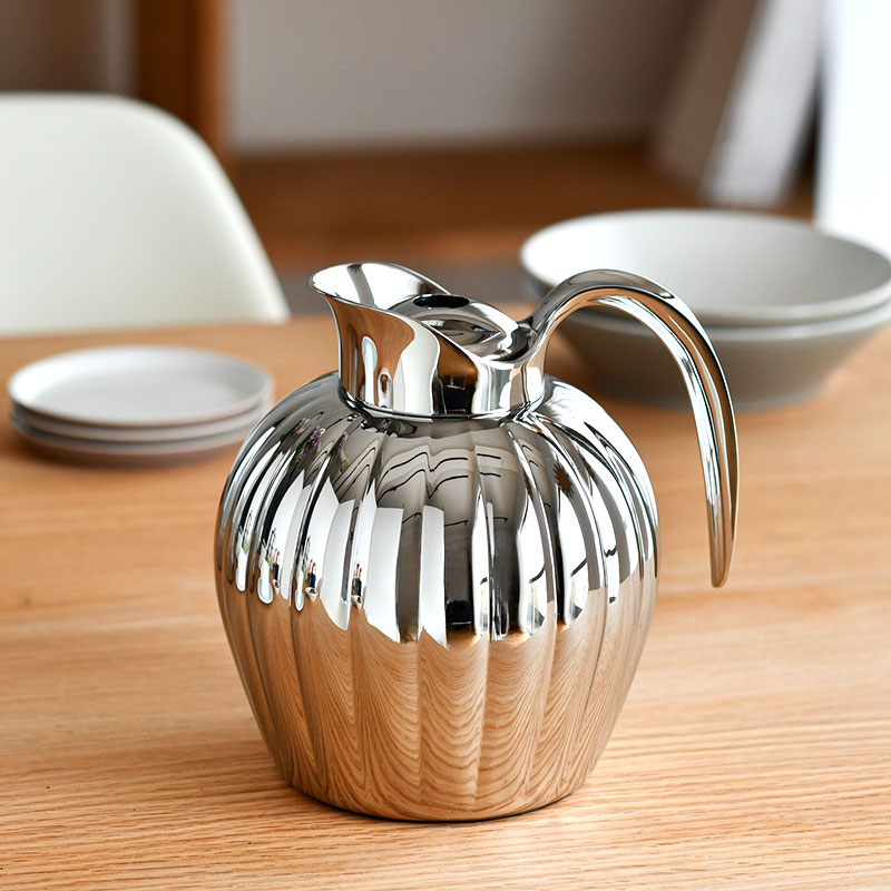 ジョージジェンセン サーモジャグ 0.8L うしろ押し式ストッパー付き添い人 ベルナドッテ Georg Jensen BERNADOTTE ステンレス鋼 しろがね色 今めかしい 貨物輸送無料