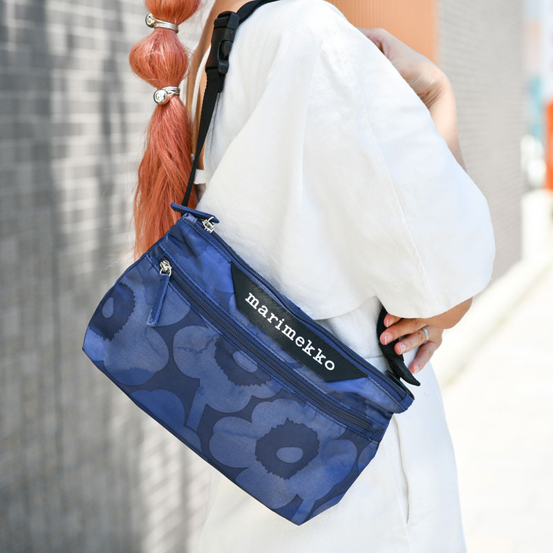 新品 marimekko CASH&CARRY ショルダーバッグ ブルー×サンド marimekko - 新品 marimekko CASH&CARRY ショルダーバッグ