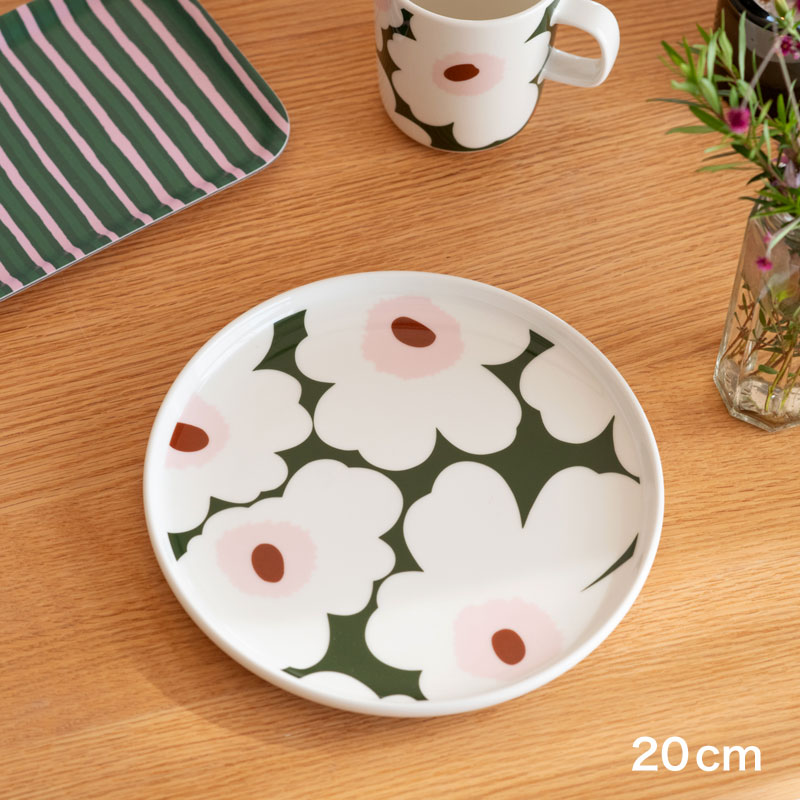 マリメッコ☆ ウニッコ Unikko ディーププレート 20cm 楽天市場】マリメッコ ディーププレート 20cm ウニッコ ブラック