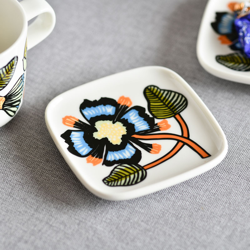 楽天市場】マリメッコ プレート 25cm オイヴァ ホワイト marimekko