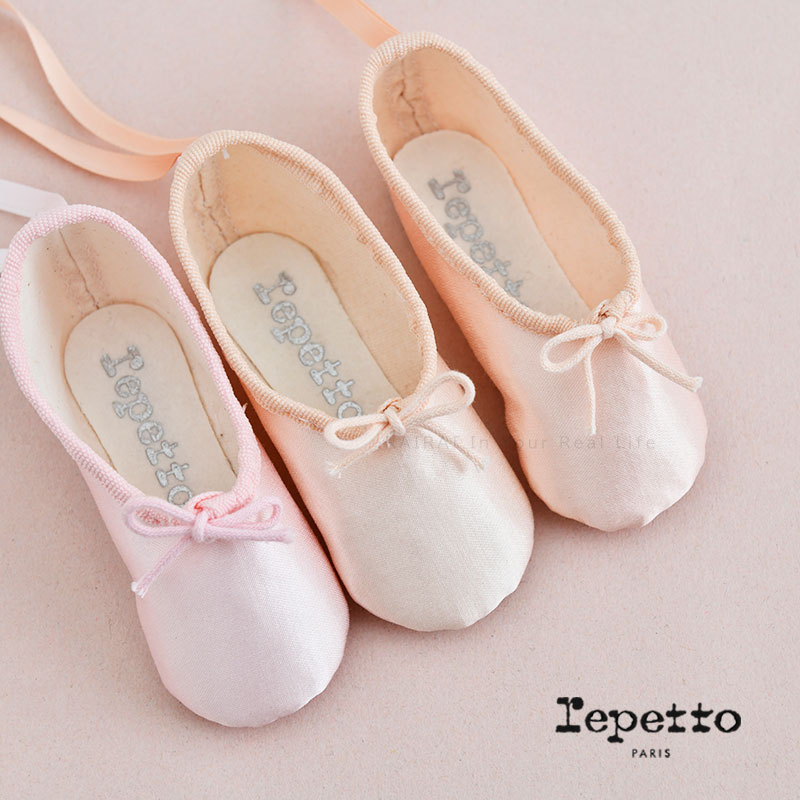 レペット キーリング ミニチュアバレエシューズ ピンク サーモン ローズ repetto miniature ballet shoes チャーム  サテン | RAIRAI（ライライ）