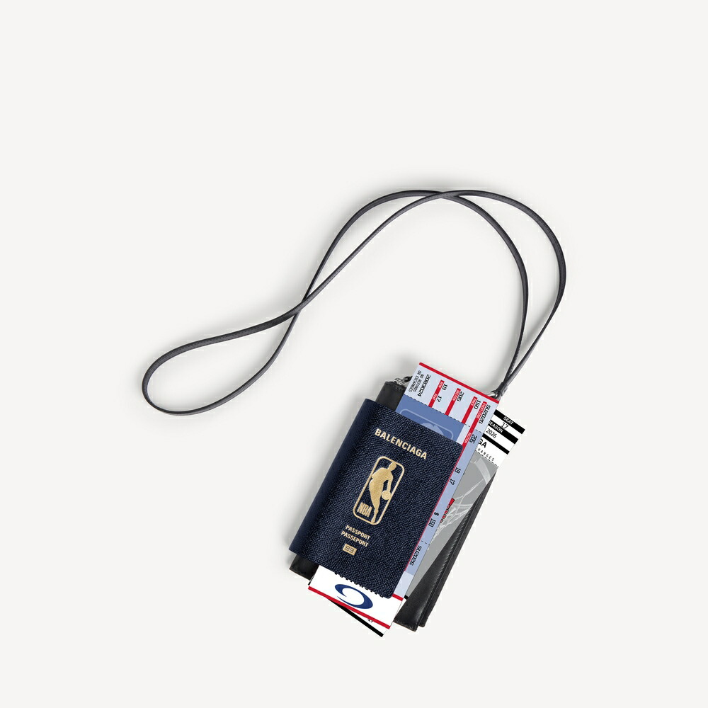 バレンシアガ BALENCIAGA メンズ BALENCIAGA | NBA COLLABORATION PASSPORT 電話機保持者【青色 】【貨物輸送無料】【置き目品】