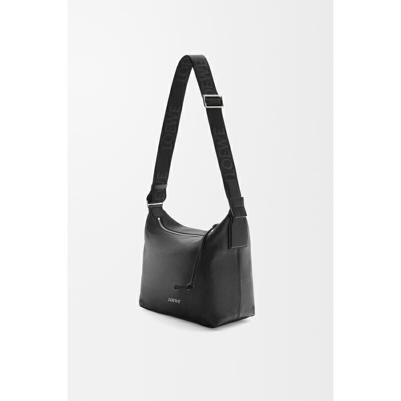 LOEWE 黒いレザー ボディバッグ LOEWE ロエベ アントンスリングボディバッグ ブラック レザー