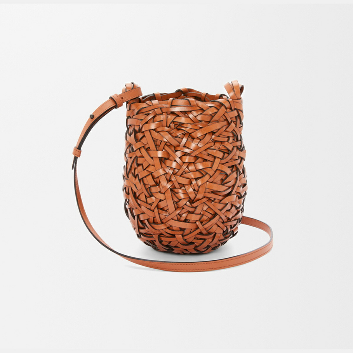 ロエベ LOEWE 2025秋冬メンズ ネスト バスケットバッグ スモール（カーフ）【タン 】【送料無料】【正規品】