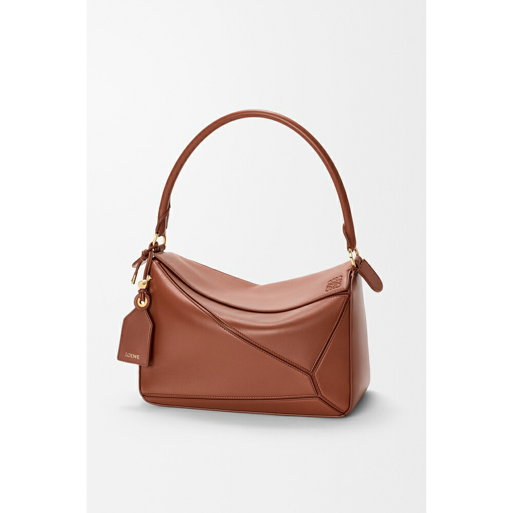 ロエベ LOEWE 2026春夏レディース 羽根ともし火 謎合わせ御徒面子 並み並み【ピーカン 】【貨物輸送無料】【定まり品】
