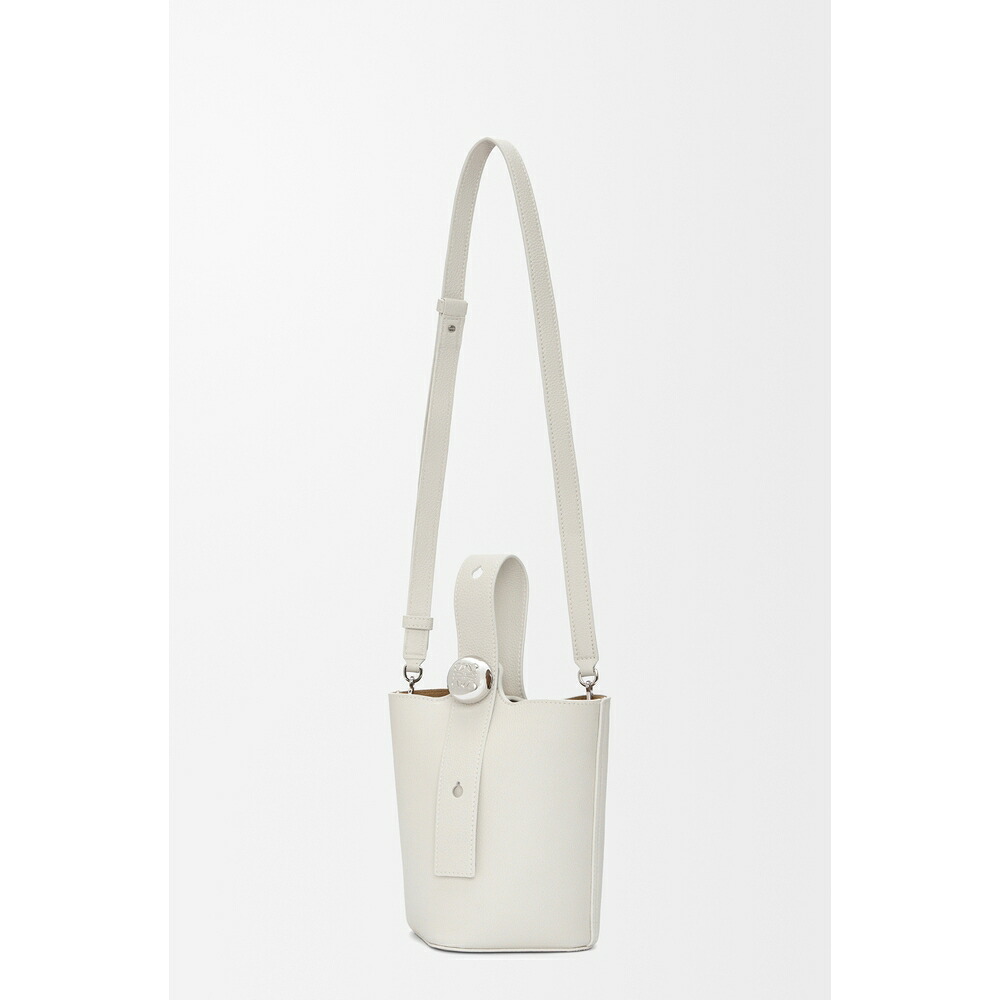 ロエベ LOEWE 2026秋冬レディース ぺブル バケットバッグ ミニ ソフトグレインカーフ【ソフトホワイト 】【送料無料】【正規品】｜ブランドバッグ・雑貨CELEBRITY