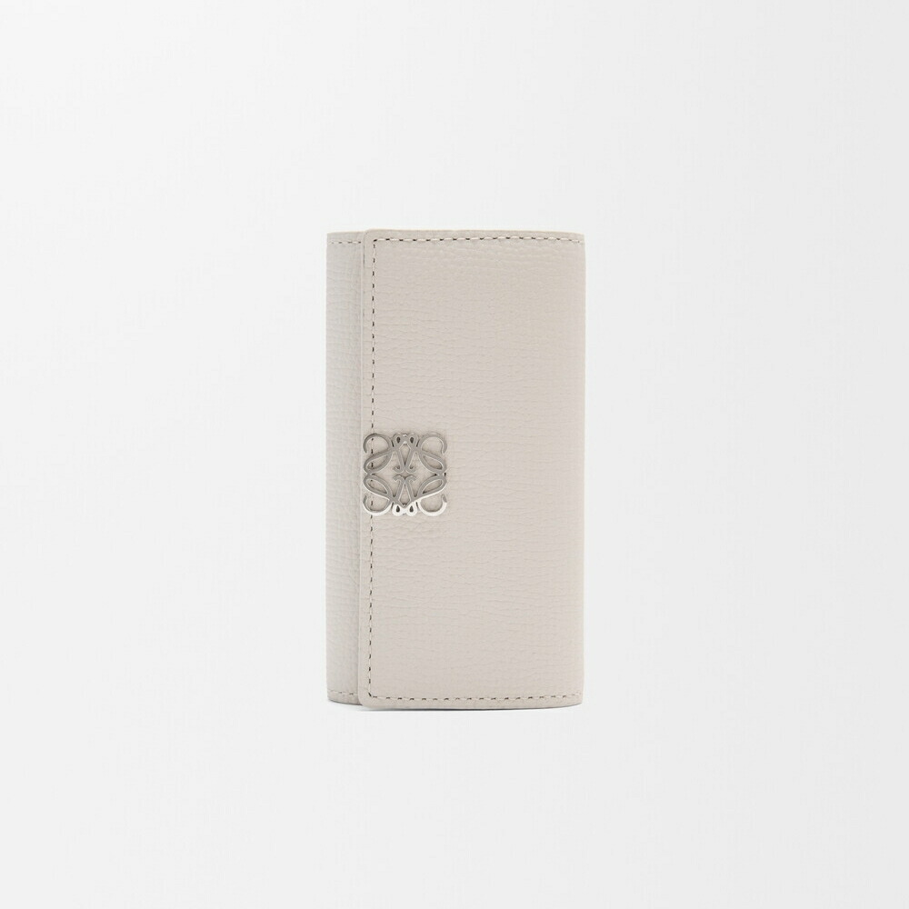 ロエベ LOEWE 2026春夏レディース アナグラム キーケース【ライトゴースト 】【送料無料】【正規品】