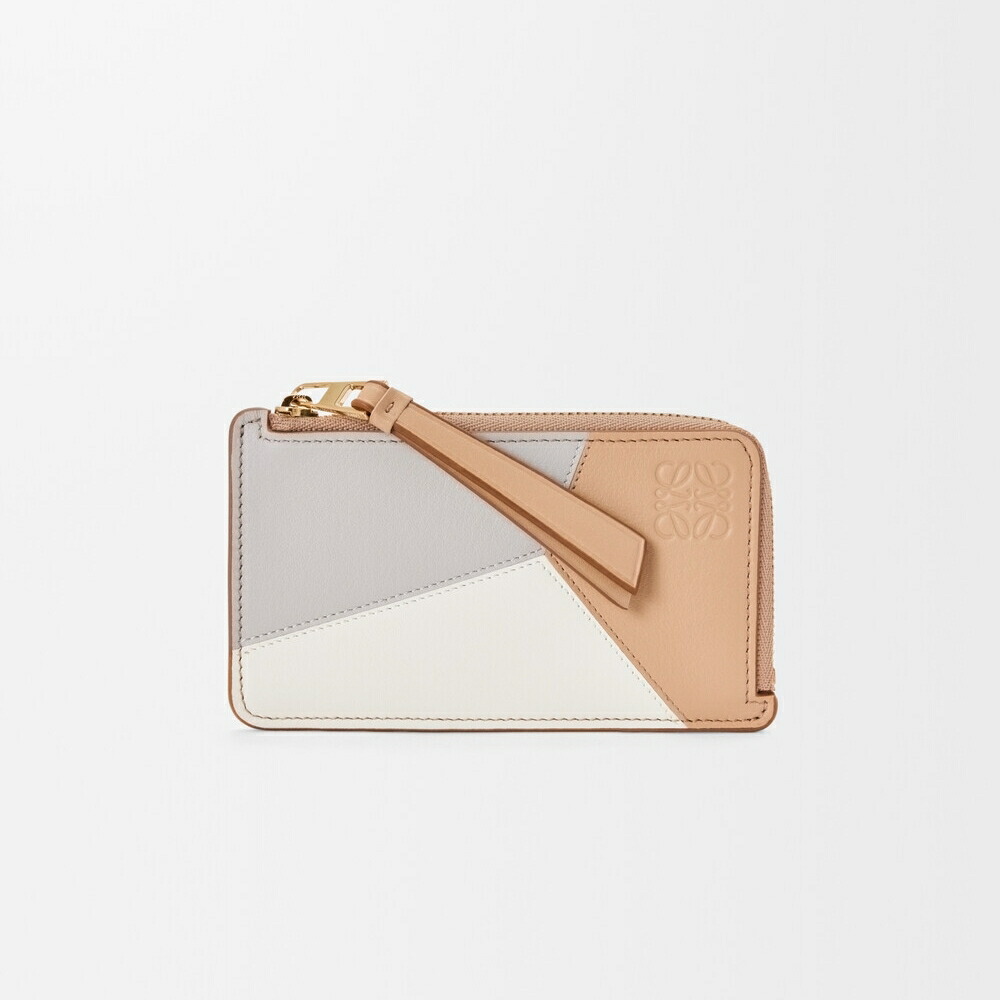 ロエベ LOEWE 2026春夏レディース パズル コインカードホルダー【ゴースト/シルキーベージュ 】【送料無料】【正規品】