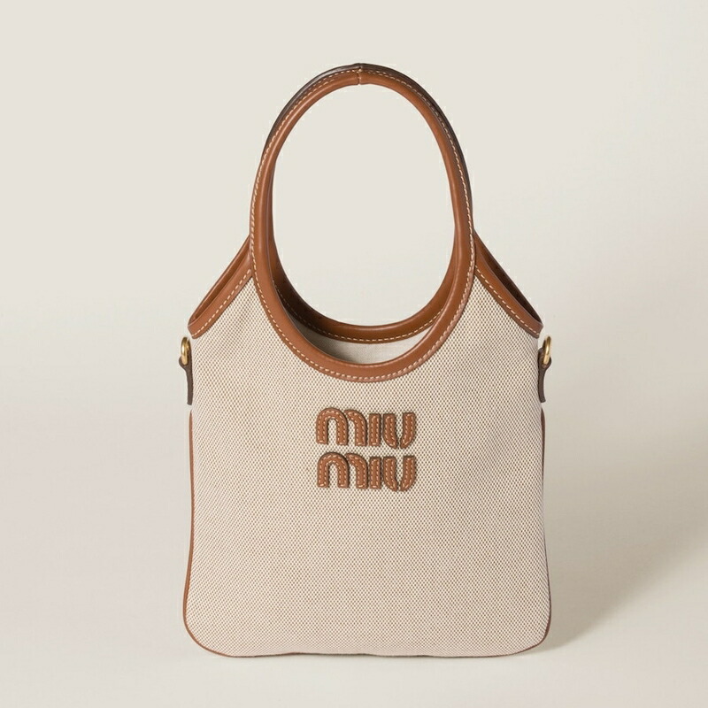 2025SS◆MIU MIU ロゴ付き ボー キャンバスxレザー バッグ 上品で可愛い》【MiuMiu】ボー キャンバスxレザー バッグ
