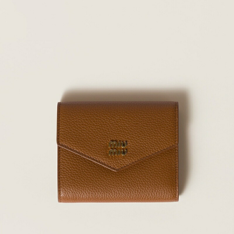 miumiuスモールレザー財布 来たる最強開運日に向けて！ MIU MIUのスモールレザーグッズがお目見え