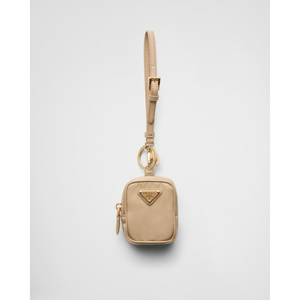 プラダ PRADA 2026春夏 レディース キーチェーン付 プラダ Re-Edition 1978 Re-Nylon ミニポーチ1TT200_2DMK_F0Y8C【キャメル 】【送料無料】【正規品】｜ブランドバッグ・雑貨CELEBRITY