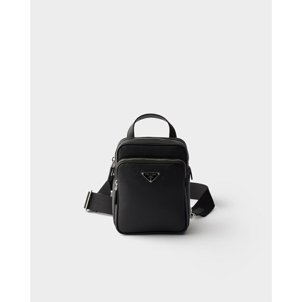 プラダ PRADA 2026秋冬 メンズ サフィアーノレザー ミニ ワンショルダー バックパック【ブラック 】【送料無料】【正規品】｜ブランドバッグ・雑貨CELEBRITY 250,380円