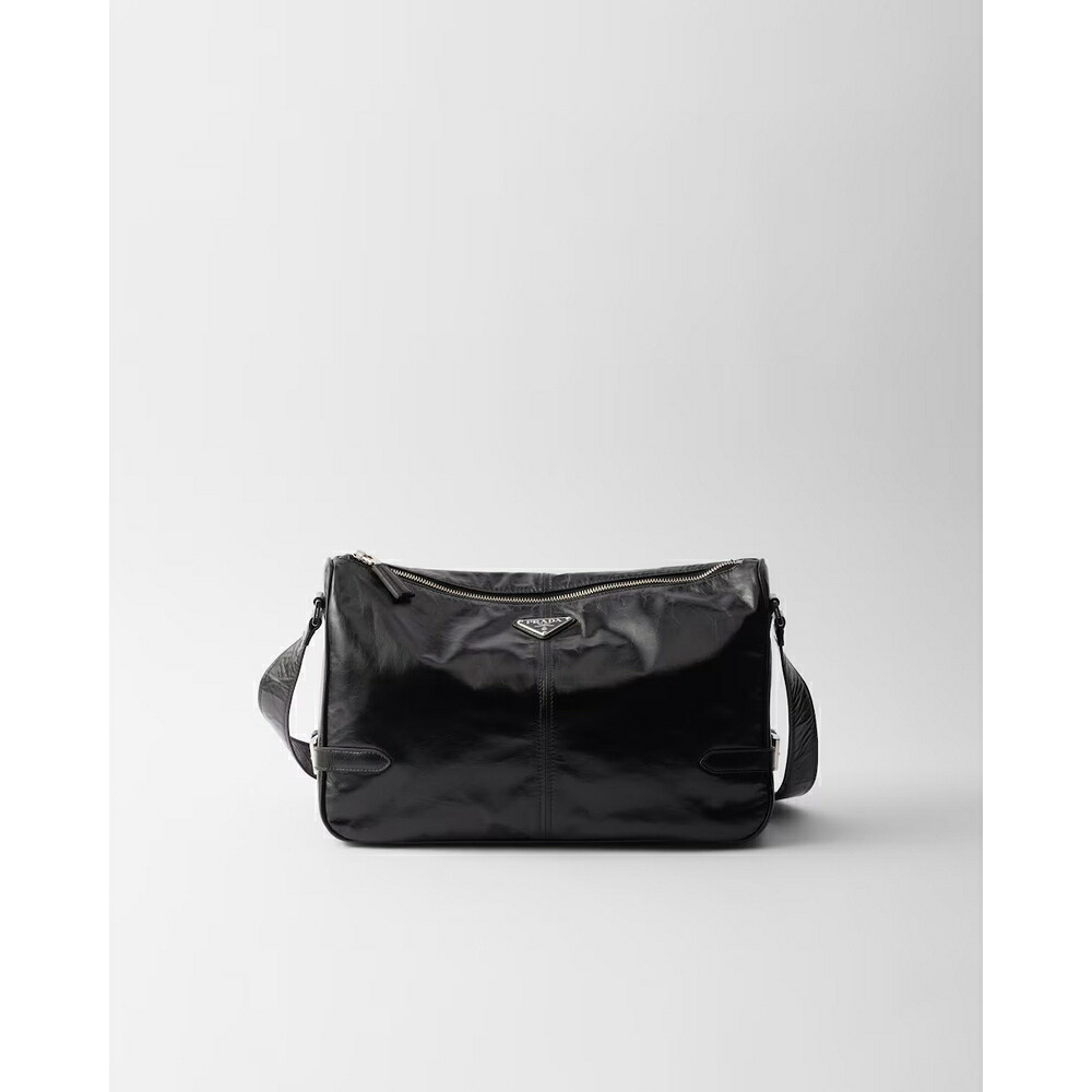 プラダ PRADA 2026秋冬 メンズ ソフトルックスレザーショルダーバッグ【ブラック 】【送料無料】【正規品】|ブランドバッグ・雑貨CELEBRITY