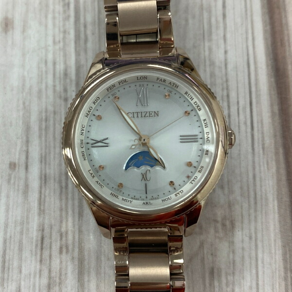 CITIZEN xC H240-T021573 電波ソーラー 楽天市場】シチズン XC H240-T021573【Bランク】【中古】 : 質屋
