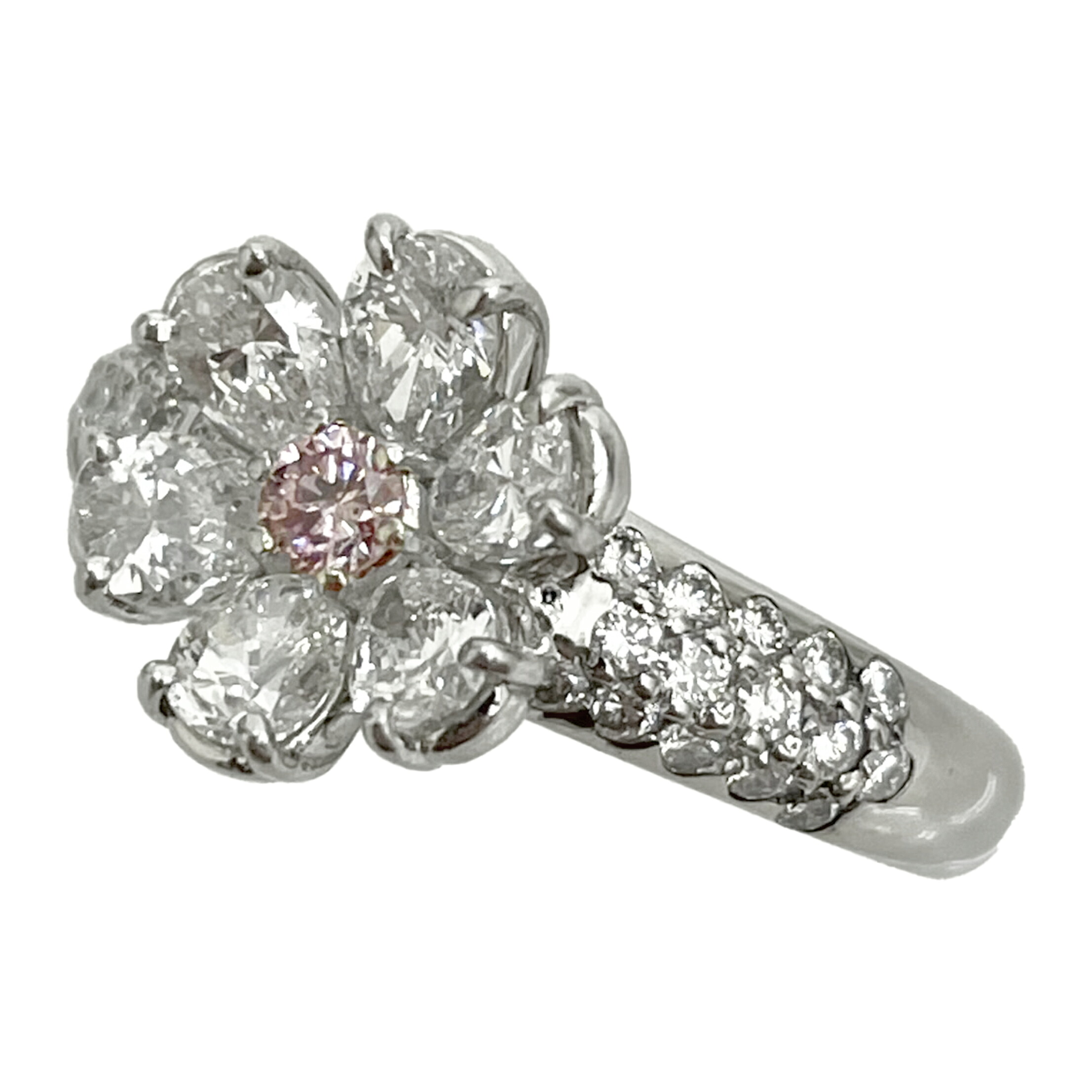 ★フラワーモチーフピンクダイヤリング　プラチナ　#約12号　ピンクダイヤ0.09ct　ファッションダイヤ1.32ct　Ａ１　【中古】｜セレブbyエンデバー