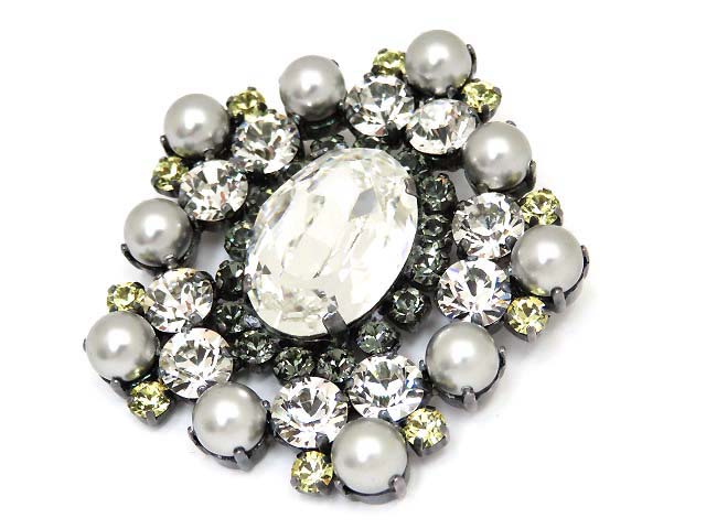 最終価格　Foxey パール　ピンブローチ　サボンパール 楽天市場】FOXEY ブローチ ”Signature Pearl” 42629 パール 未