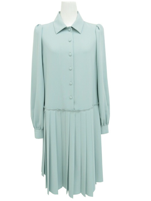 DAISY LINフォクシー38　top　コクーン　ホワイトロゴ入りトップス DAISY LINフォクシー38 top コクーン ホワイトロゴ入りトップス