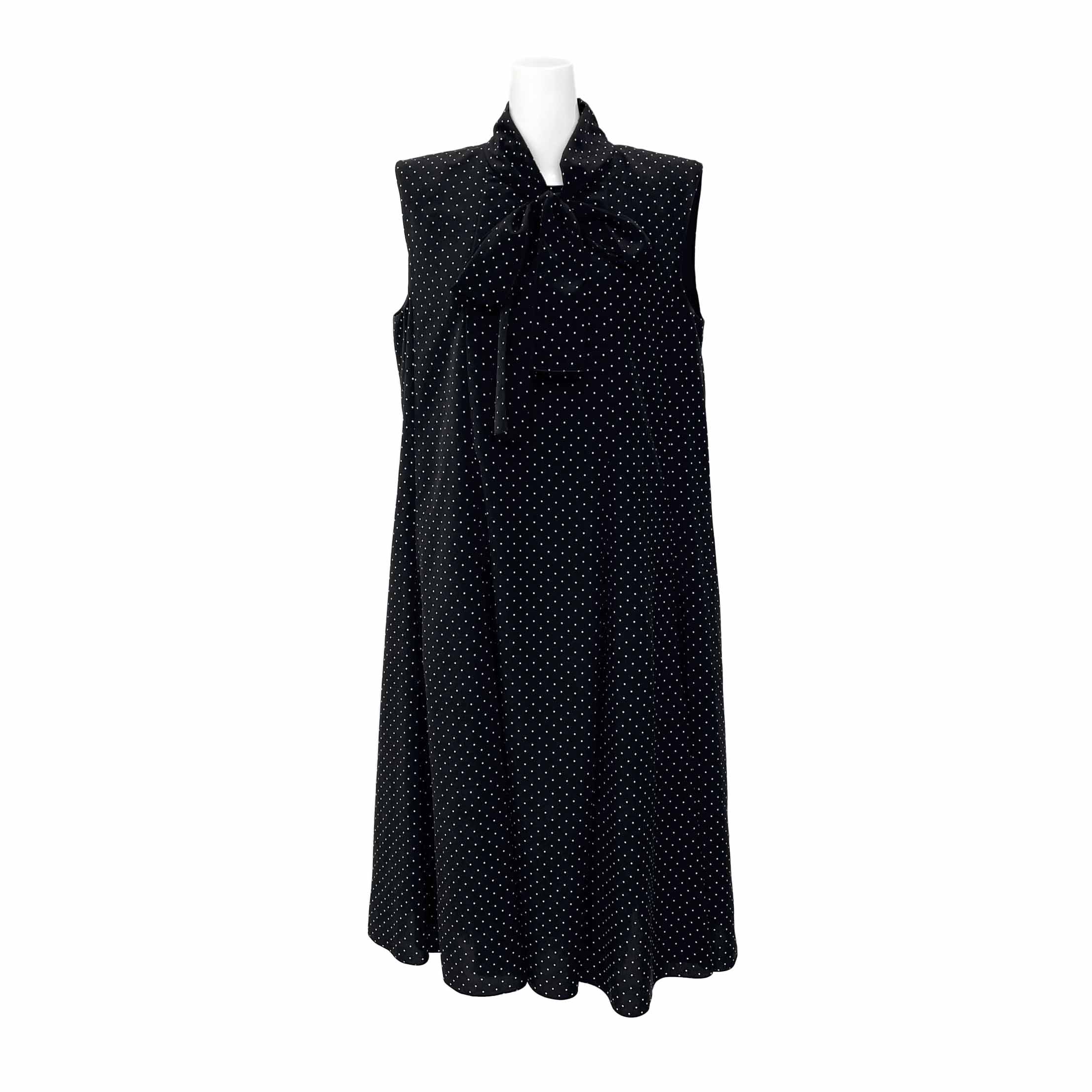 ＦＯＸＥＹ ＢＯＵＴＩＱＵＥ お召しもの エリーゼ 45704 黒いこと×白いこと 42 \u002726年 新品負けず劣らず【中古】