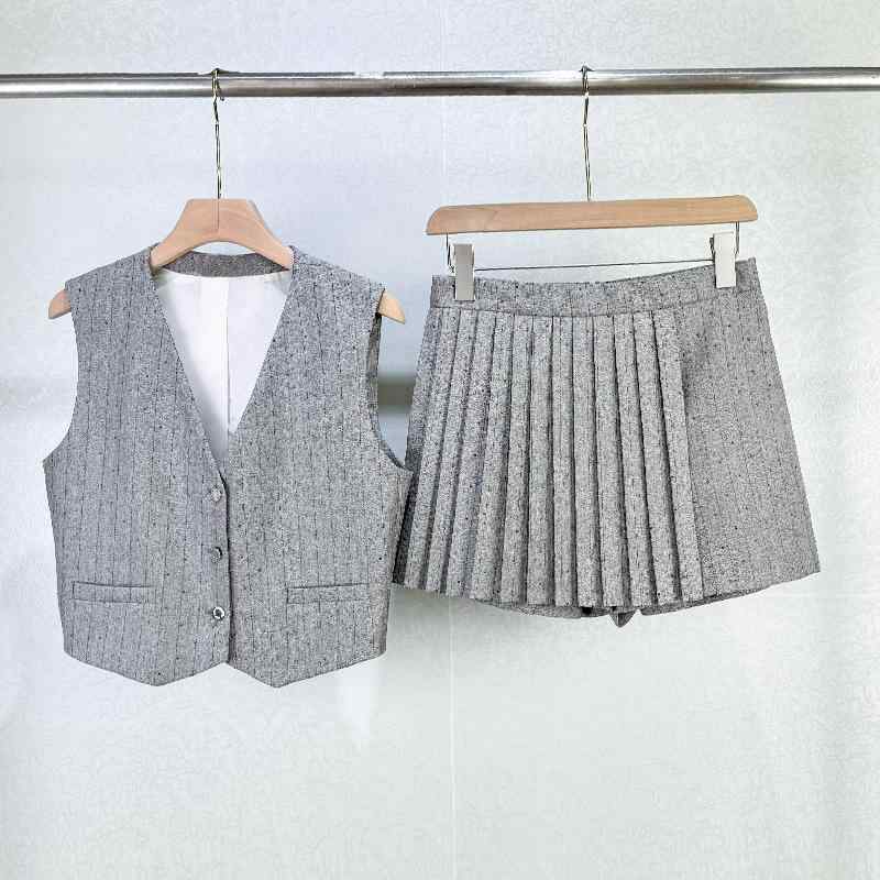レディース セットアップ ジレ ベスト パンツ Vネック ストライプ ラインストーン ノースリーブ ハイウエスト プリーツ きれいめ 上品 脚長効果 グレー 春秋 カジュアル 上下セット