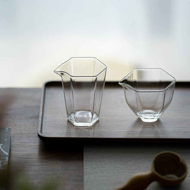 茶器 茶海 公道杯 ティーサーバー 耐熱ガラス 透明 六角形 分茶器 ピッチャー 中国茶 台湾茶 お茶道具 上品 高見え シンプル 普段使い ティータイム クリア 4,262円