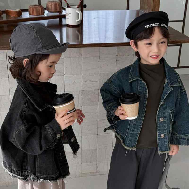 キッズ デニム ジャケット アウター 男女兼用 ベビー 幼児 秋冬 フリンジ ラフエッジ 加工 森系 ナチュラル レトロ ヴィンテージ スタイル カジュアル コットン 通学 アウトドア