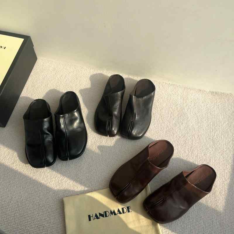 サンダル レディース 春夏 分趾 牛皮 手作り つま先押しかぶせる 外履き 座標自在 イージースリッポン 二分の一サンダル 軽さ 好いたらしい 通気性 吸湿速乾 第一義的 日常使い走り アウトドア 旅する 歩き分かりやすい 今めかしい お上さん向け 痛いところ今めかしい 夏物