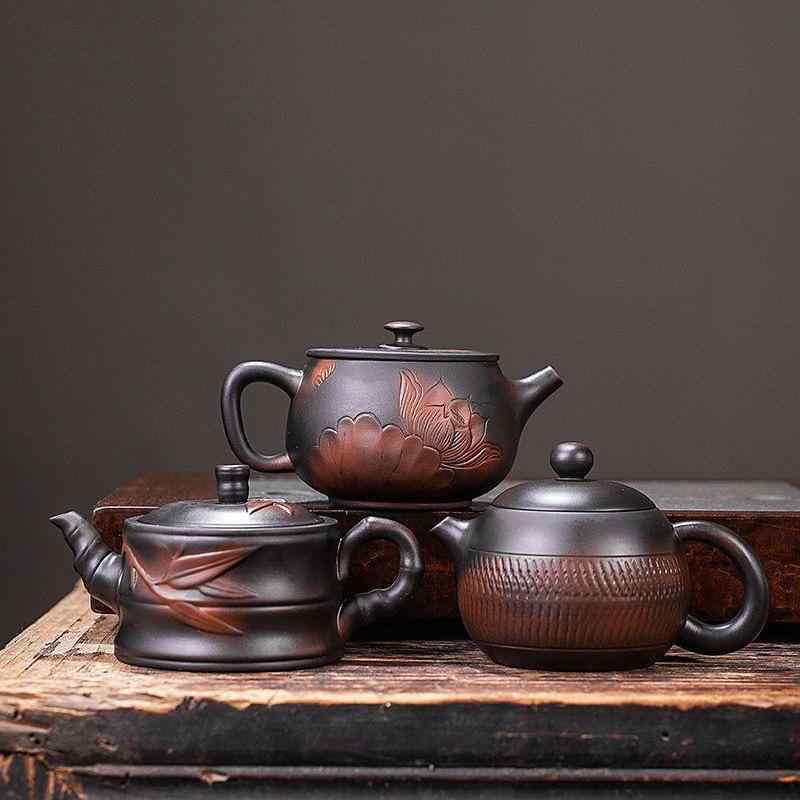 {"result": "茶壺 家庭用 紫砂壺 西施壺 手作り 功夫茶 茶具セット 紫陶 単壺 伝統工芸 日常使い 煎茶 緑茶 紅茶 対応 耐久性 陶器 磁器 風合い 自然素材 癒し ティータイム 集まり 贈り物向き シンプルデザイン クラシックスタイル
