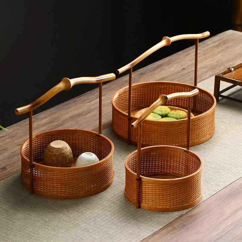 竹かご 手提げ 丸型 手作り竹編み レトロ 茶具納める 果物入れ 点心籠 漆ペンキ塗り 多役立つこと 身寄り用 室内装飾 自然的原料品 耐久性 言い慣わし芸術 日常使い走り 差し上げ物方角 分かりやすい目論む 軽さ 実用性