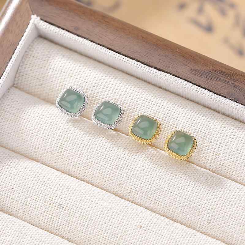 ピアス レディース 925しろがね色 ゴールドメッキ 青碧翡翆 ギザギザ飾りつけ 真四角形 分かりやすい 汎用 御前上等感 流行り物 付属物 宝飾品 耳飾り スタッド 今めかしい 磨き上げる 日常使い走り 座標 差し上げ物方位