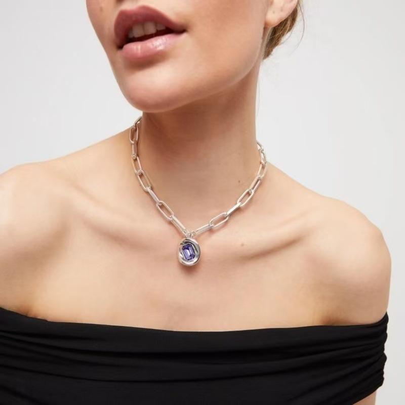 ネックレス レディース アメジスト 紫水晶 チェーン 高級感 春夏 ユニークデザイン ジュエリー アクセサリー ペンダント 宝石 装飾品 日常使い コーディネート