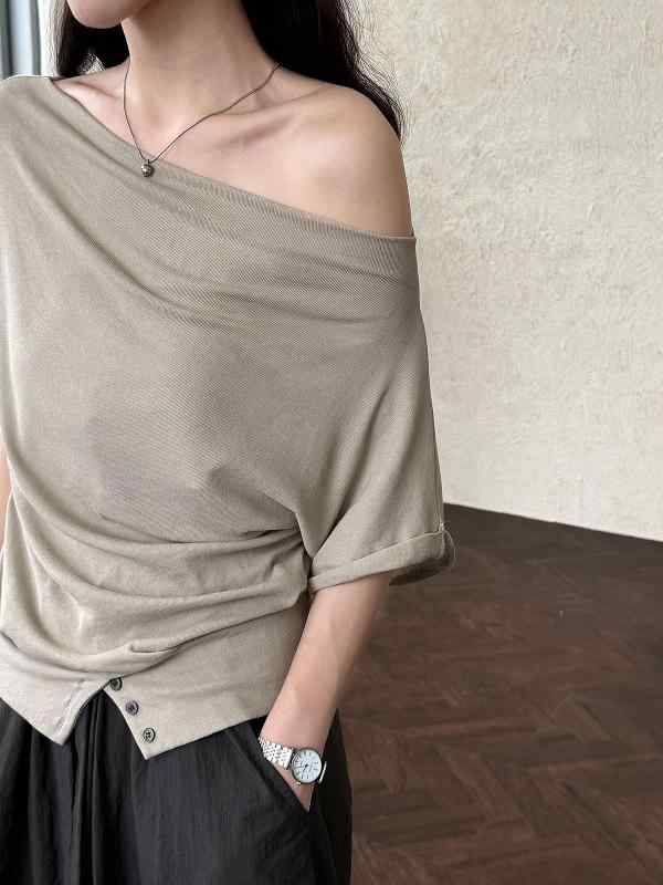 レディース Tシャツ 半袖 オフショルダー アシンメトリー ウエストマーク シャーリング デザイン 韓国ファッション シンプル きれいめ 大人可愛い 着痩せ スタイルアップ 上品 カジュアル 春夏 4,665円